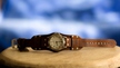 Vintage retro skórzany pasek zegarka na podkładce handmade (3)